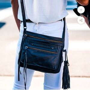 Embrazio Black Leather Crossbody
